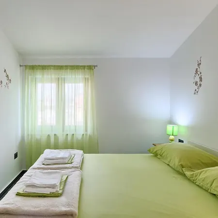 Apartments Ines Pula Exterior foto