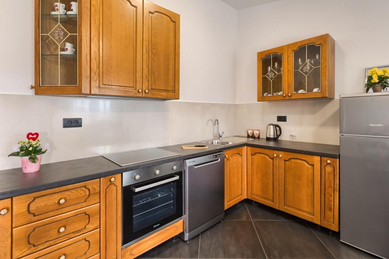 Apartment Ines Pula